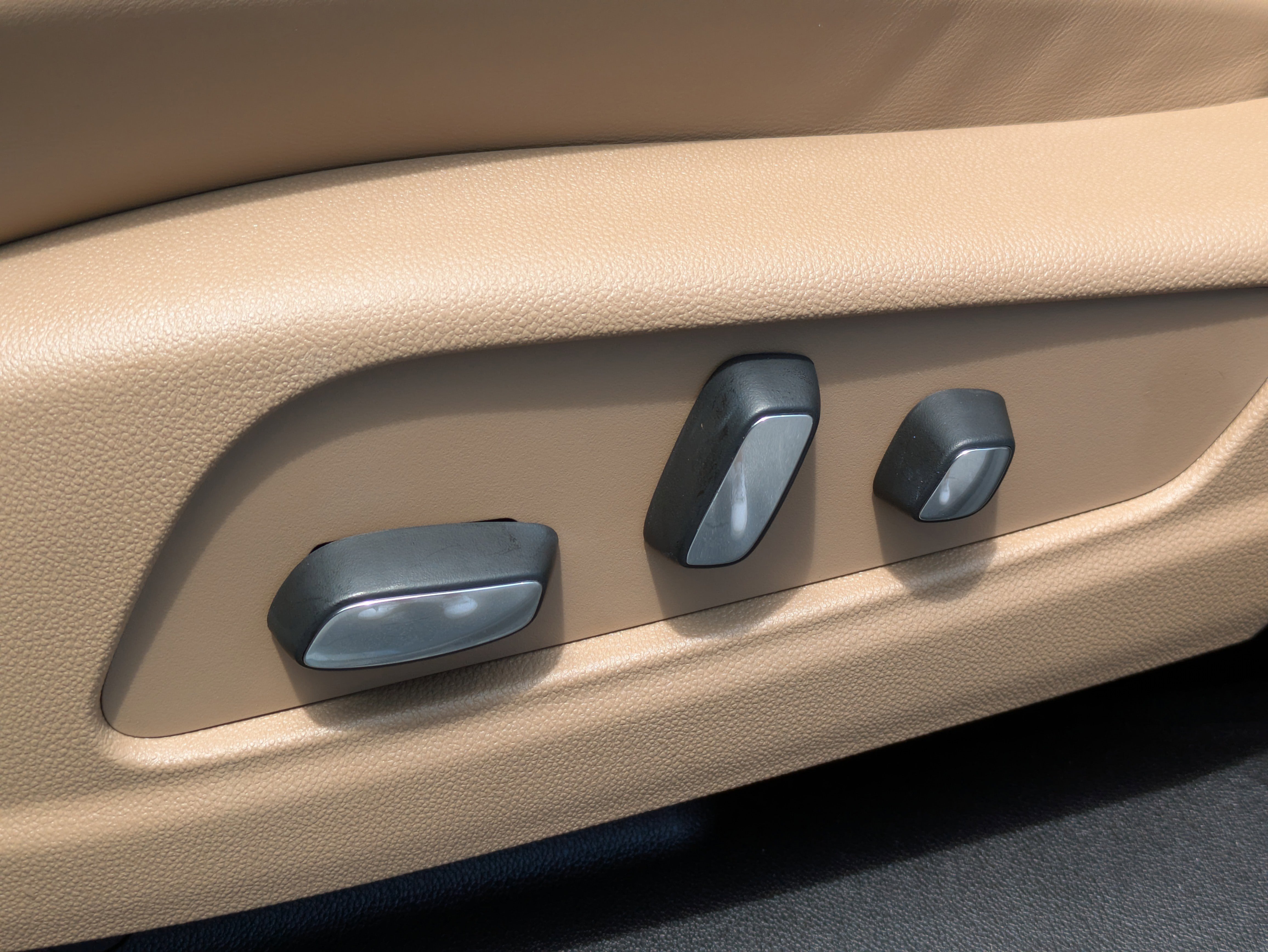 New 2025 Cadillac XT6 Premium Luxury w/ Platinum Package image 46