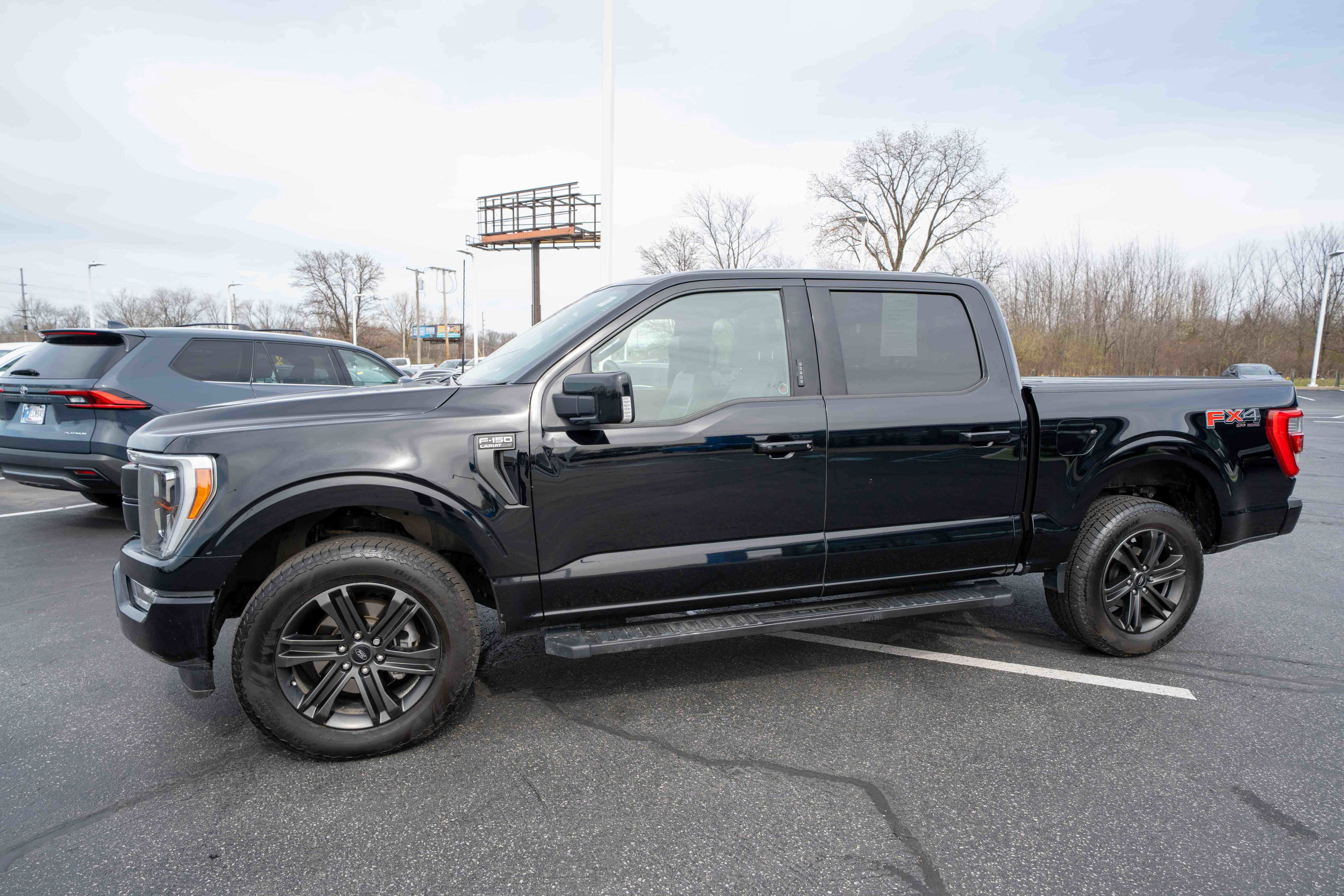 Used 2021 Ford F150 Lariat w/ Equipment Group 502A High image 3