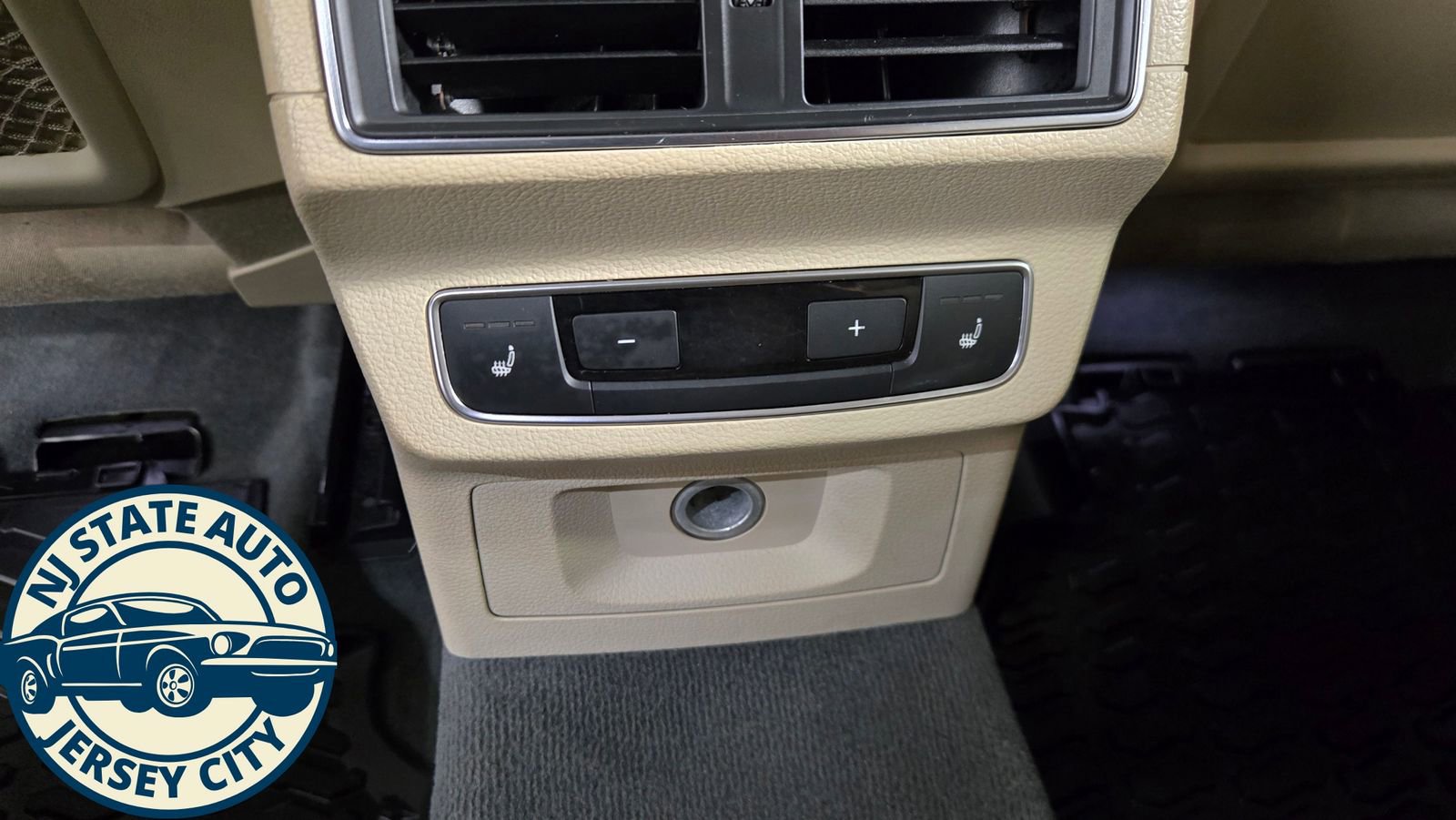 Used 2018 Audi Q5 2.0T Premium Plus w/ Premium Plus Package image 29