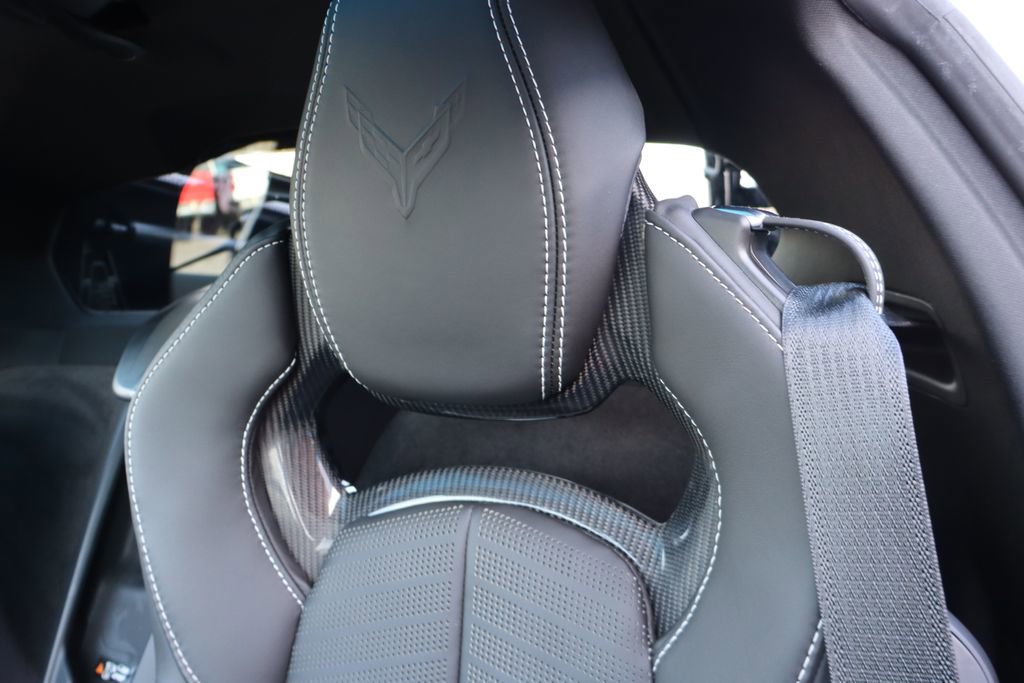 Used 2025 Chevrolet Corvette Z06 w/ Battery Protection Package image 6