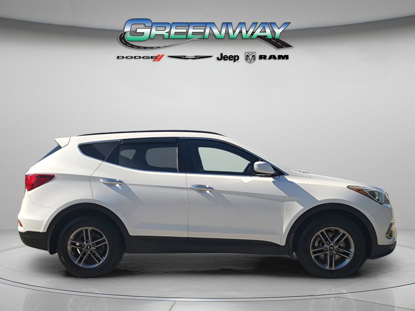 Used 2017 Hyundai Santa Fe Sport image 5