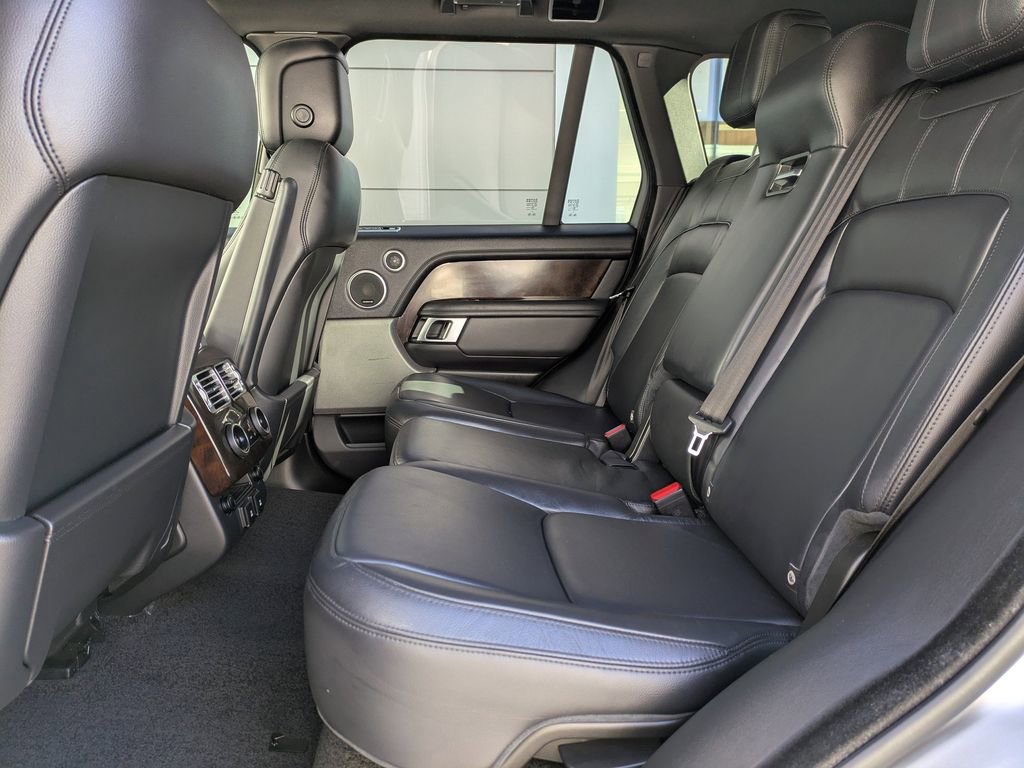 Used 2021 Land Rover Range Rover image 15