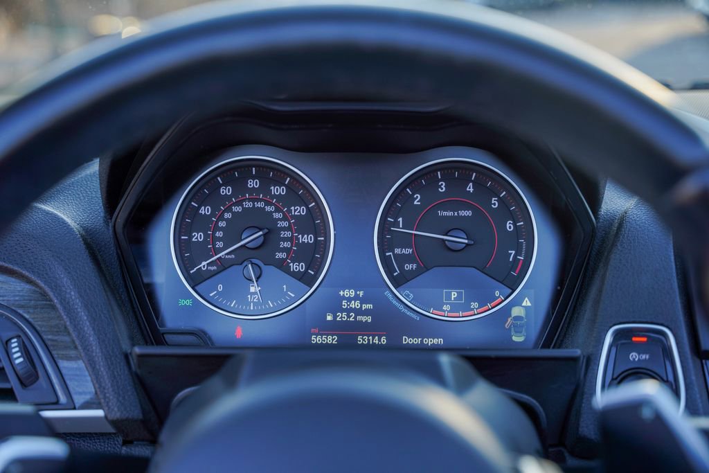 Used 2015 BMW M235i Convertible image 20