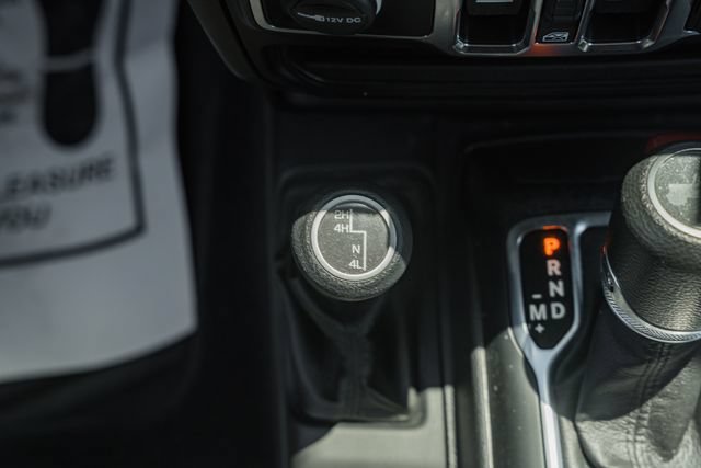 Used 2022 Jeep Wrangler Unlimited Sport AWD/4WD image 32