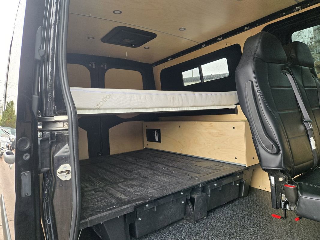 Used 2020 Mercedes-Benz Sprinter 2500 image 23