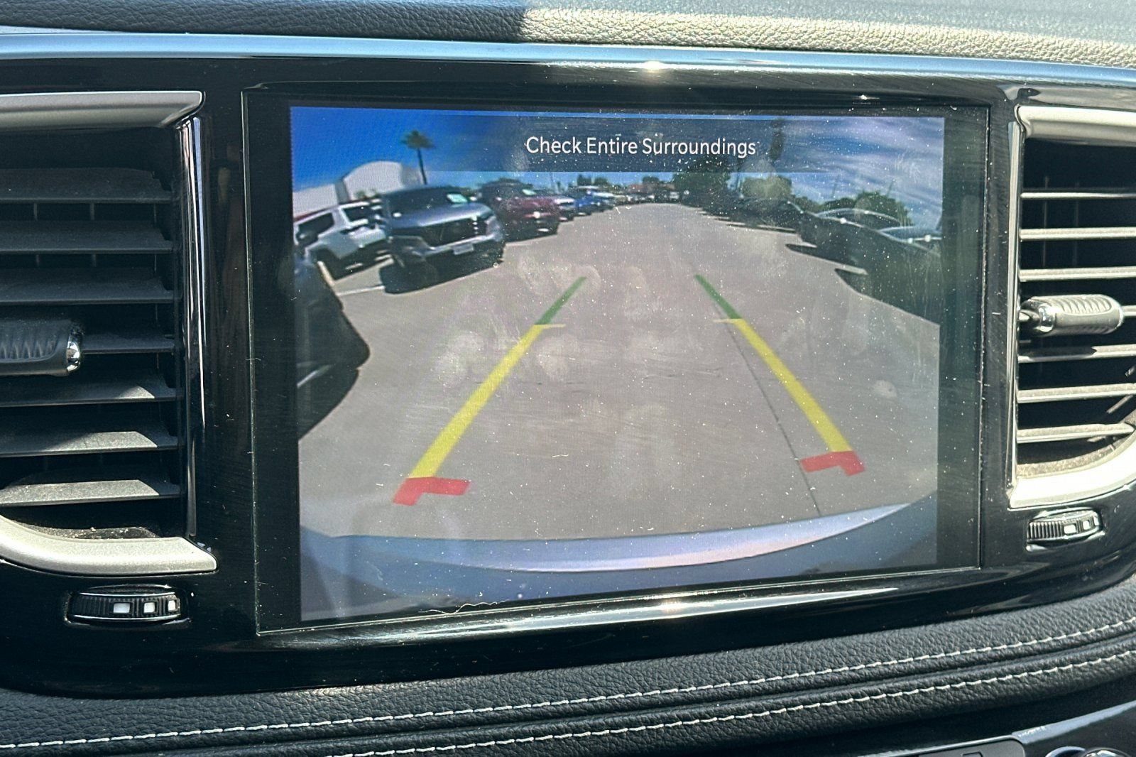 Used 2023 Chrysler Pacifica Touring-L FWD image 20