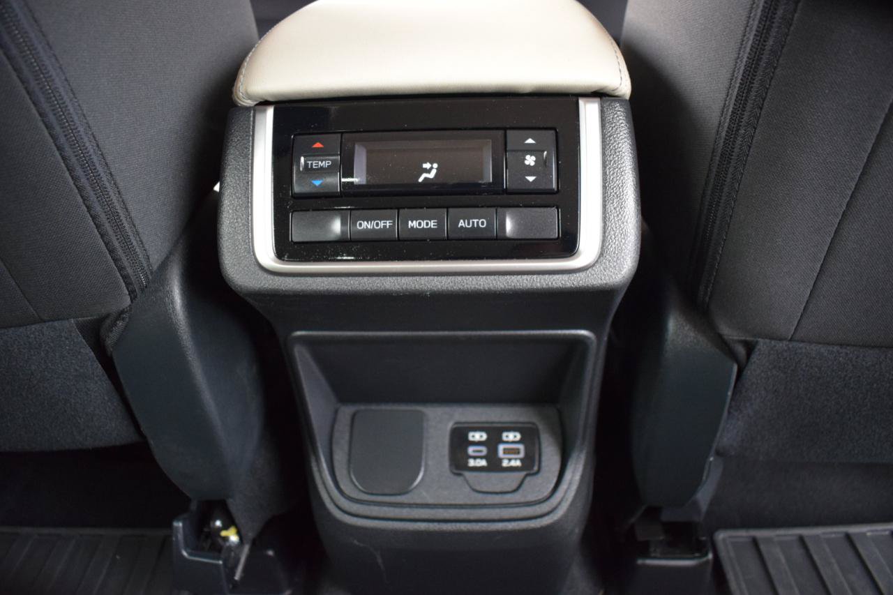 Used 2023 Subaru Ascent Premium w/ Convenience Package AWD/4WD image 40