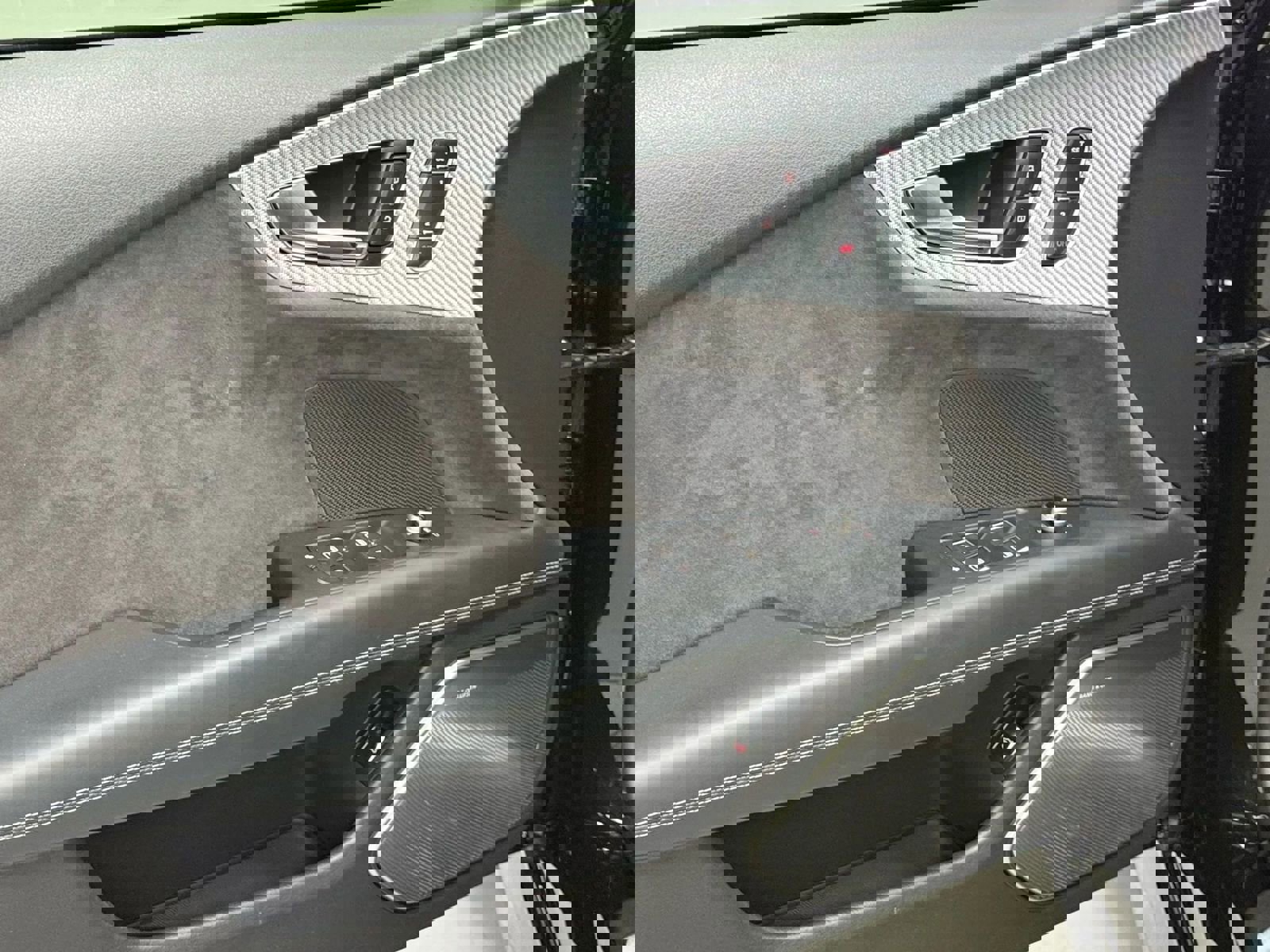 Used 2016 Audi RS 7 Prestige w/ RS 7 Dynamic Package image 28