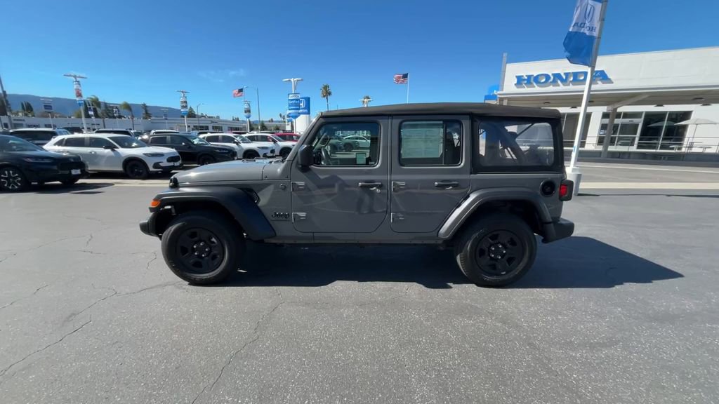 Used 2023 Jeep Wrangler Sport image 5