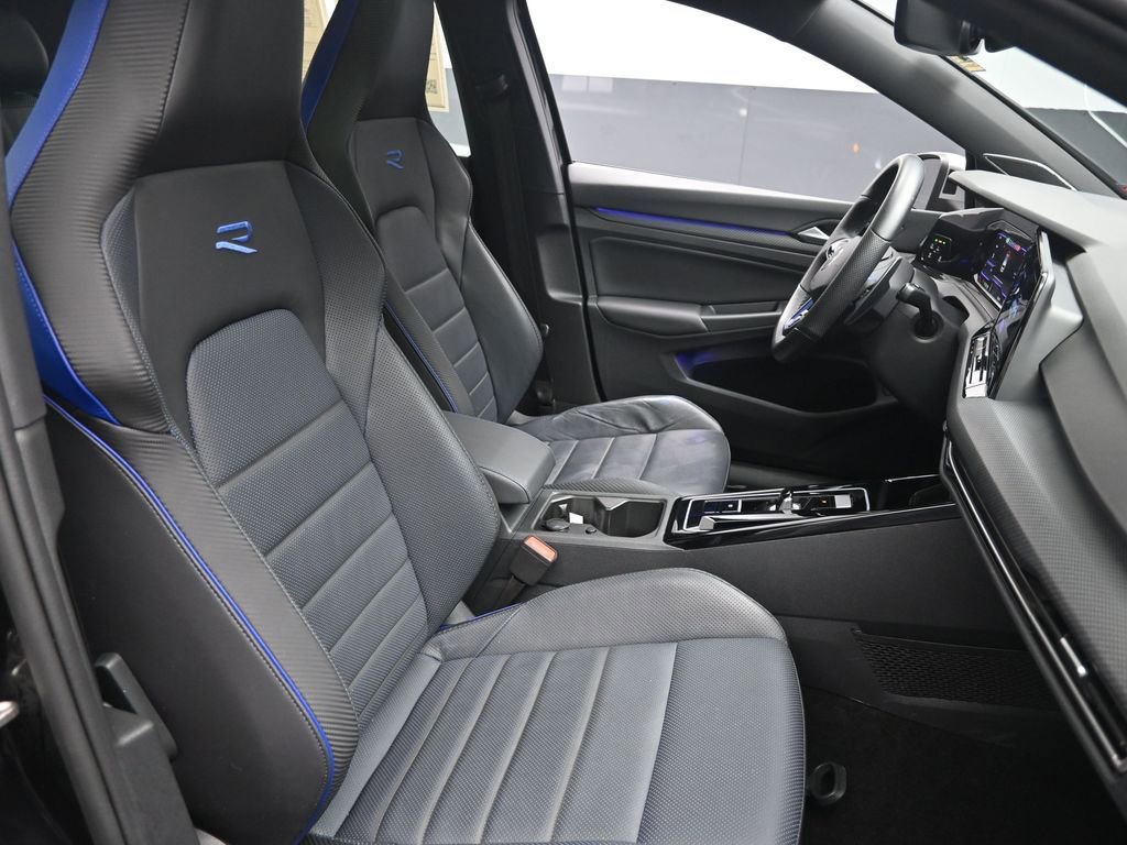 Used 2024 Volkswagen Golf R image 27