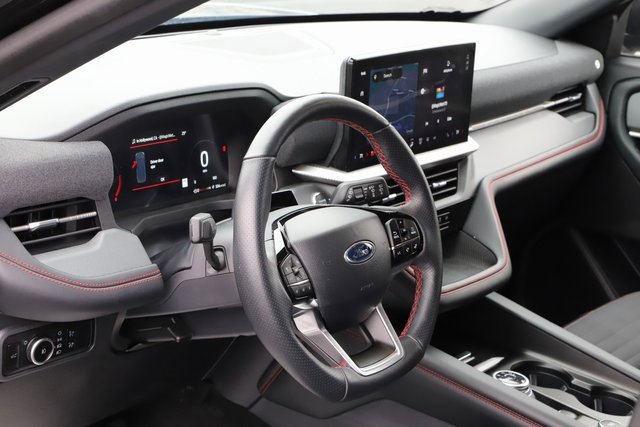 Used 2025 Ford Explorer ST-Line w/ ST-Line Street Pack image 14