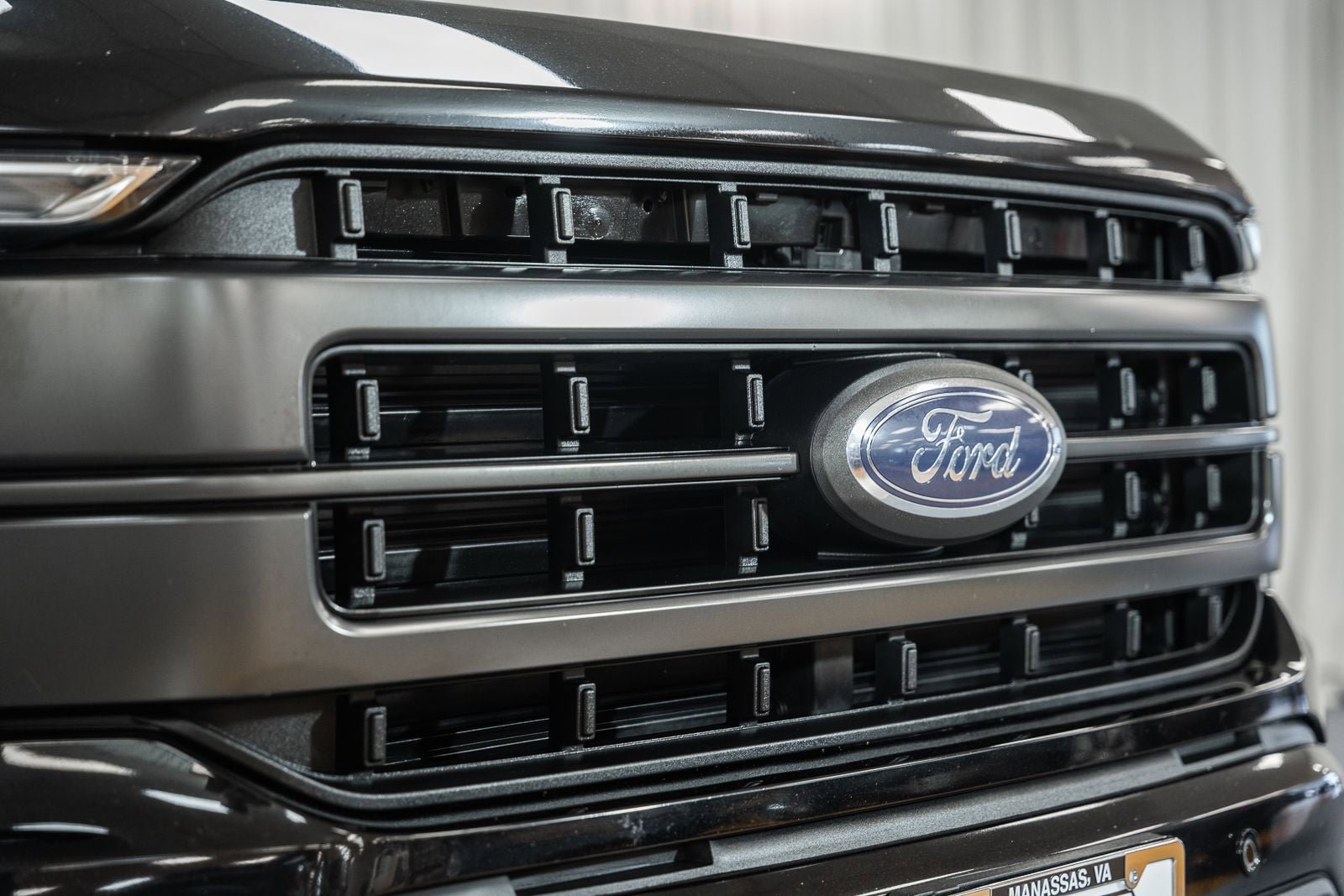 Certified 2023 Ford F150 Lariat w/ Equipment Group 502A High AWD/4WD image 14