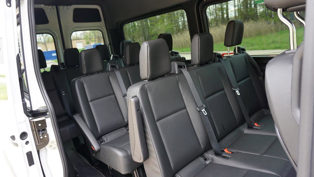 Used 2025 Mercedes-Benz Sprinter 2500 image 21