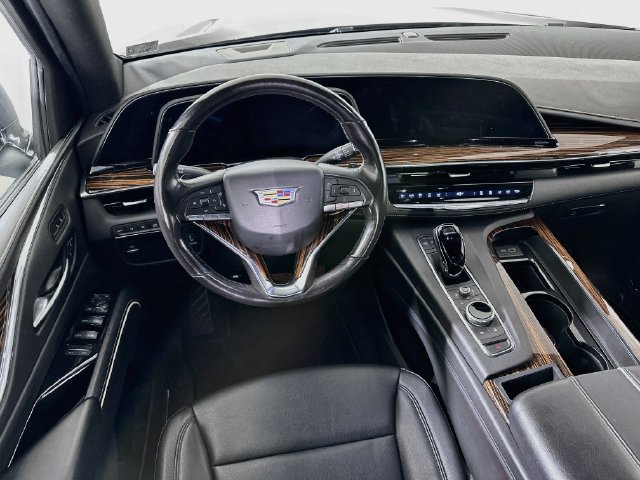 Used 2024 Cadillac Escalade ESV Luxury AWD/4WD image 28