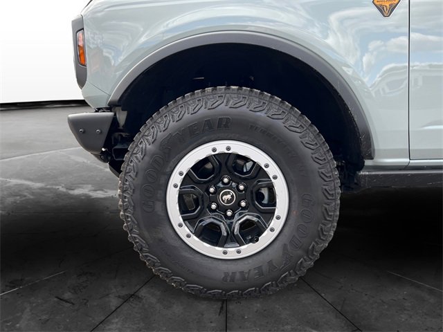 Used 2024 Ford Bronco Badlands image 14
