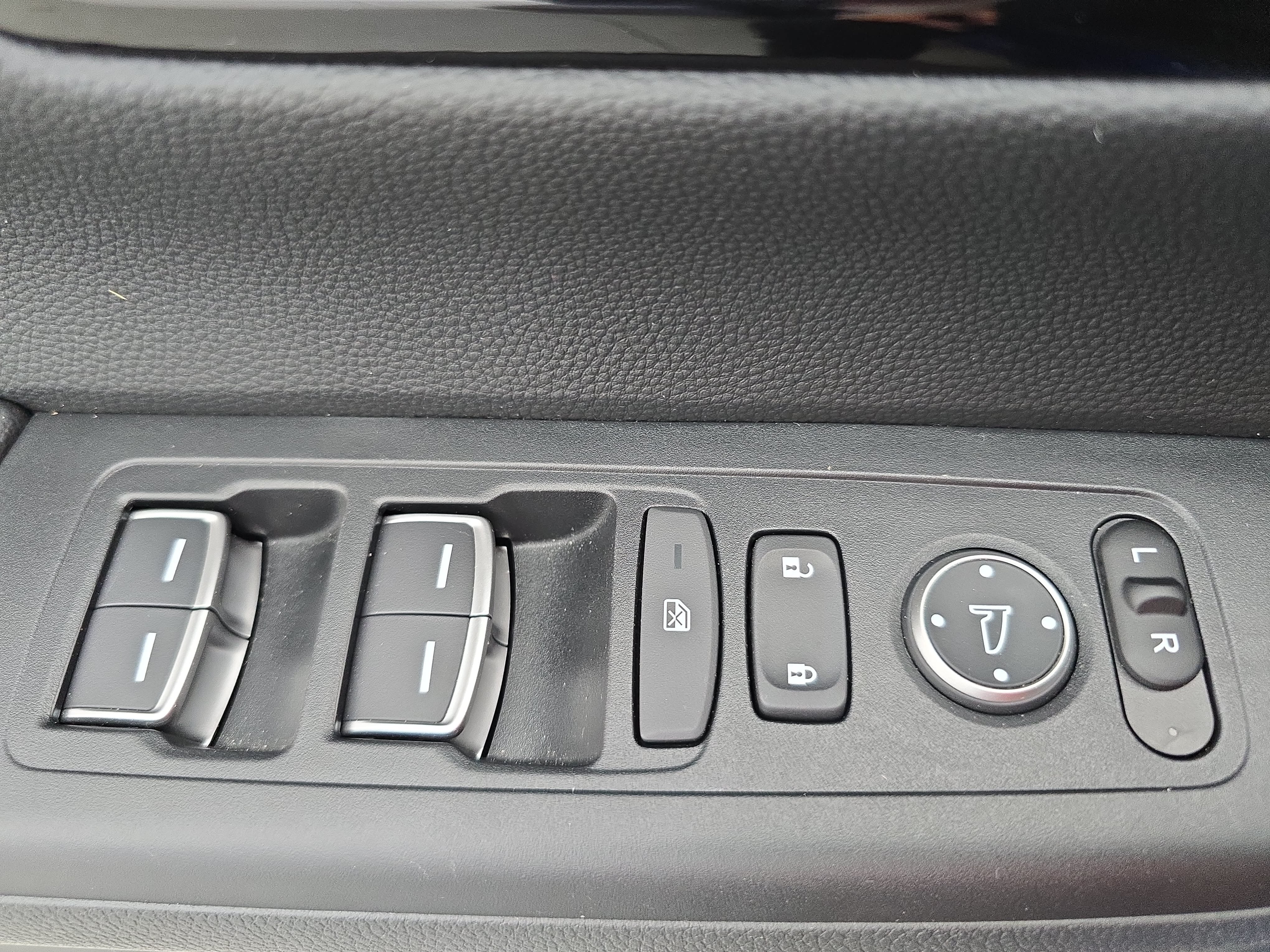 Used 2024 Honda CR-V Sport Touring image 28
