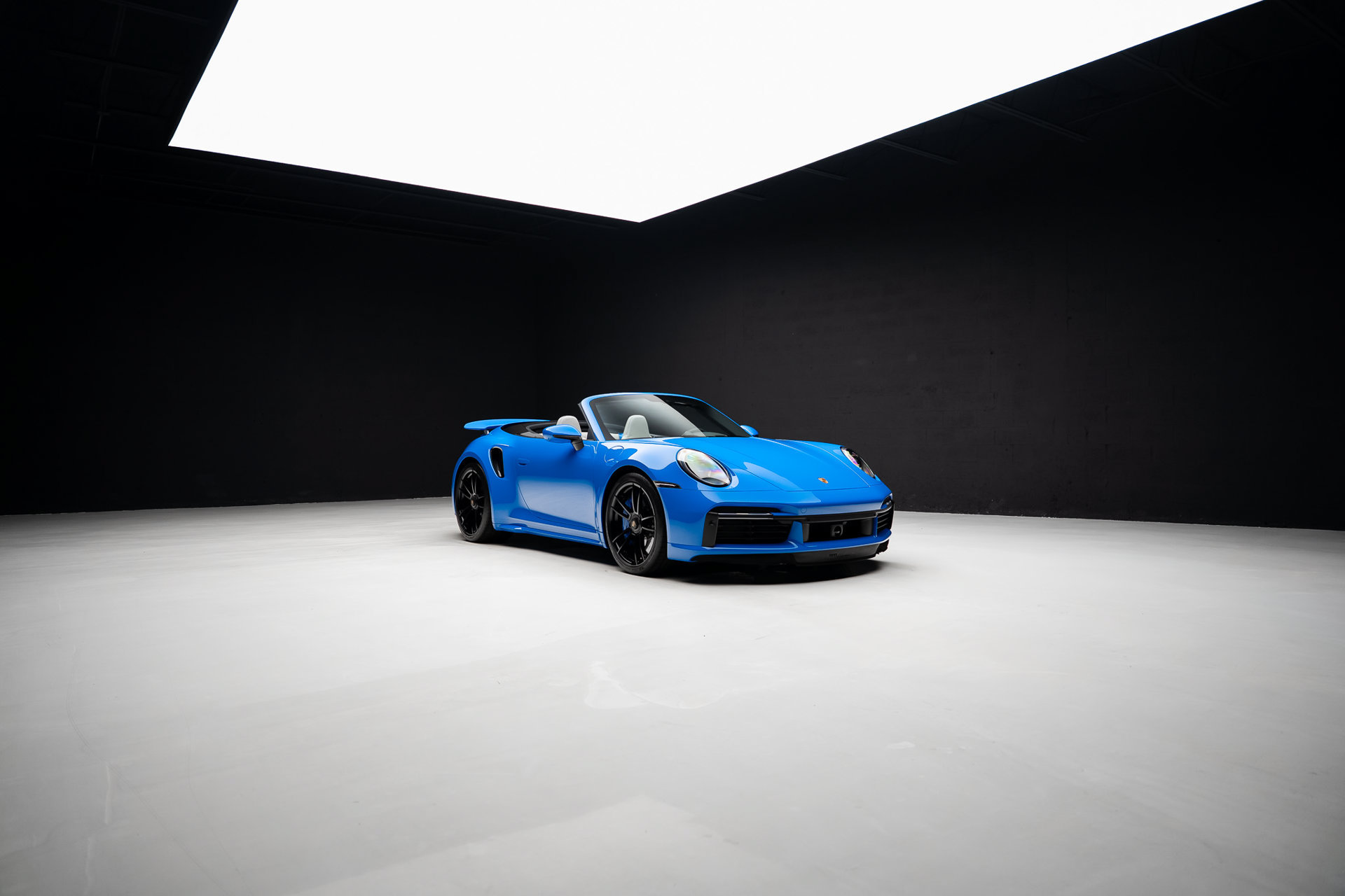 Used 2022 Porsche 911 Turbo S AWD/4WD image 93