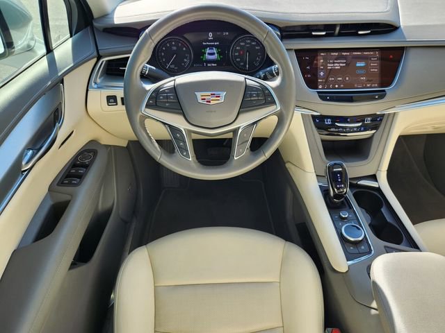 Used 2022 Cadillac XT5 Premium Luxury w/ Technology Package image 18