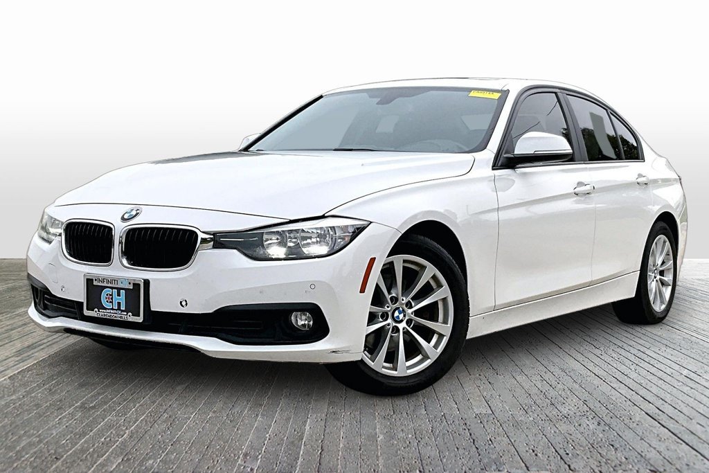 Used 2016 BMW 320i xDrive Sedan AWD/4WD image 3