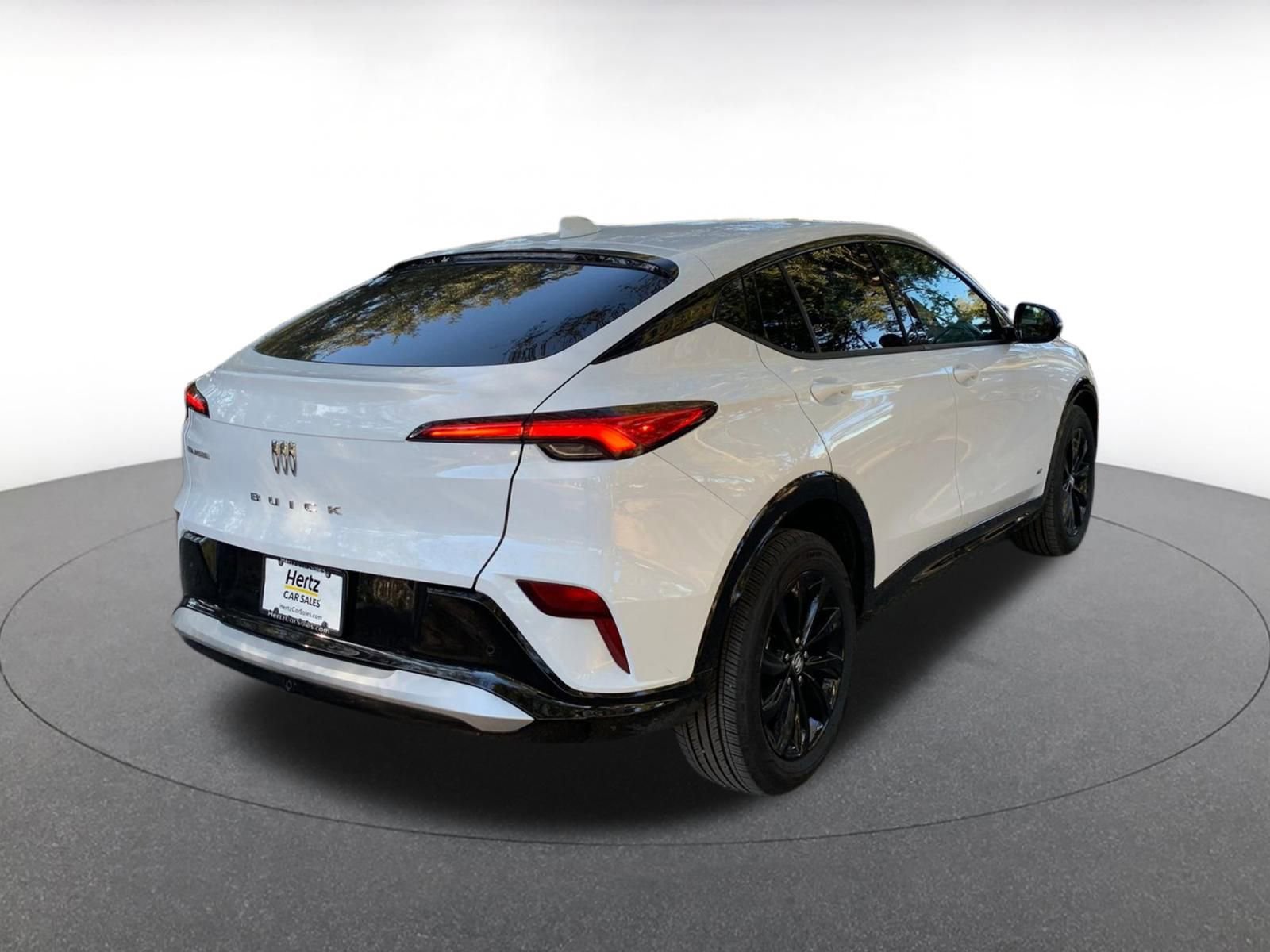 Used 2025 Buick Envista Sport Touring image 7