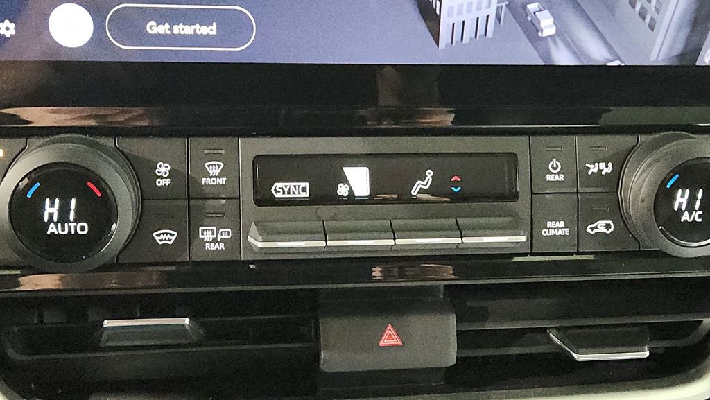 Used 2024 Toyota Grand Highlander XLE image 22