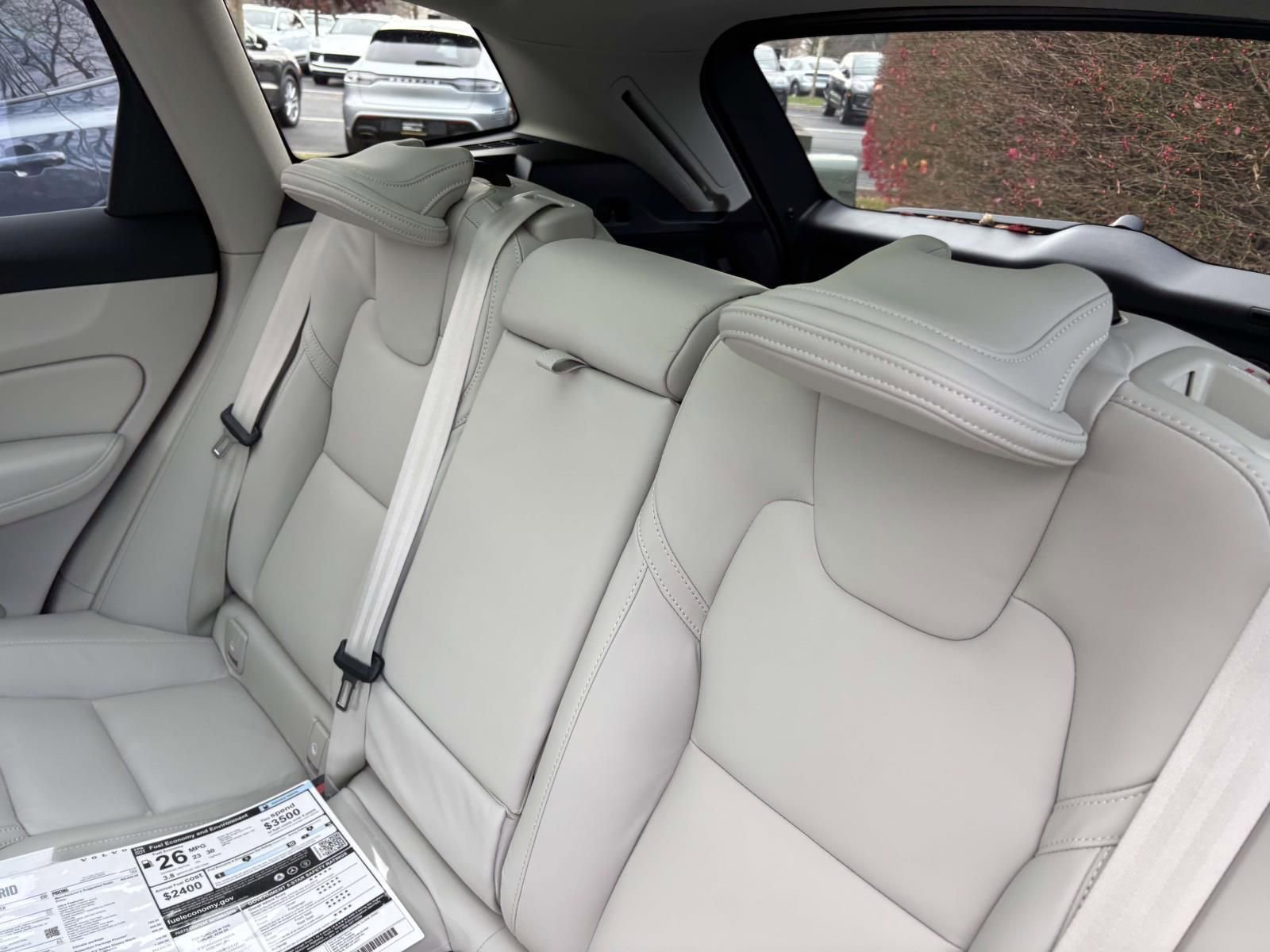 New 2026 Volvo XC60 B5 Ultra w/ Protection Package Premier image 23