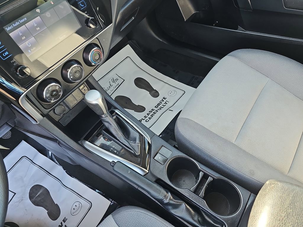 Used 2019 Toyota Corolla L image 28