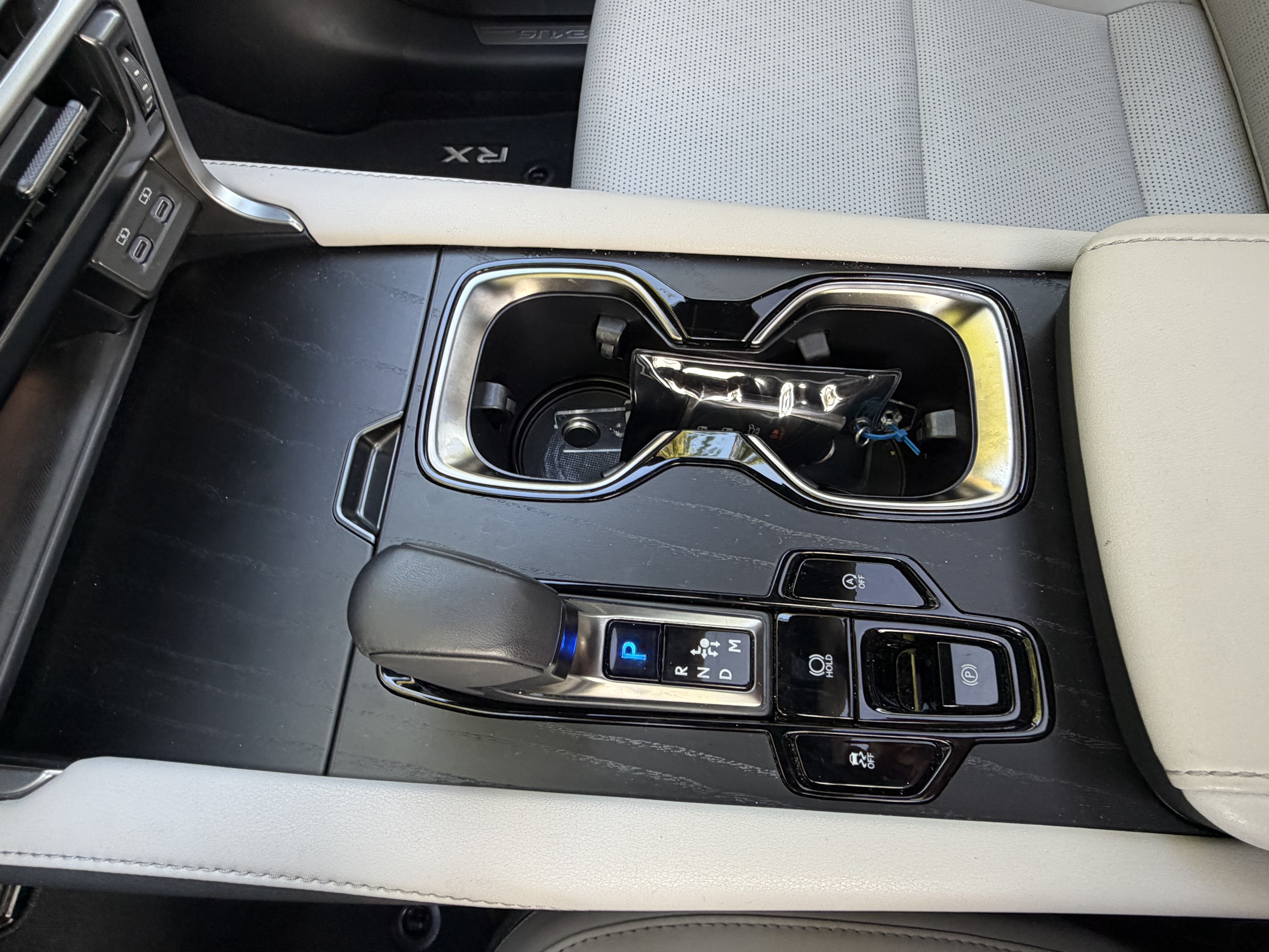 Used 2025 Lexus RX 350 Premium Plus w/ Accessory Package (Z1) FWD image 27