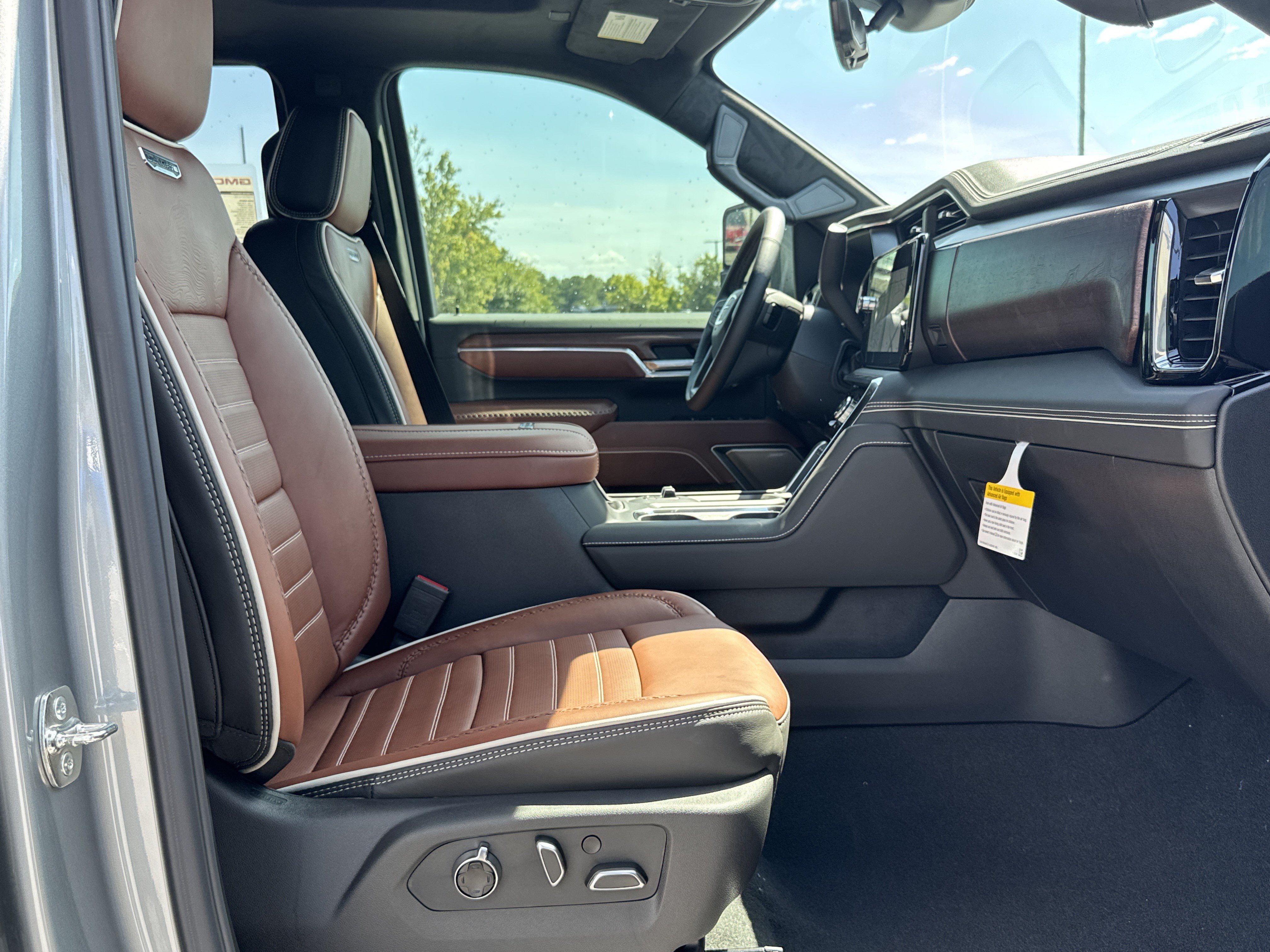 New 2026 GMC Sierra 2500 Denali Ultimate AWD/4WD image 32
