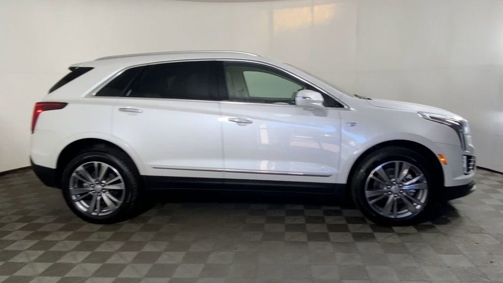 New 2025 Cadillac XT5 Premium Luxury w/ LPO, Floor Liner Package image 2