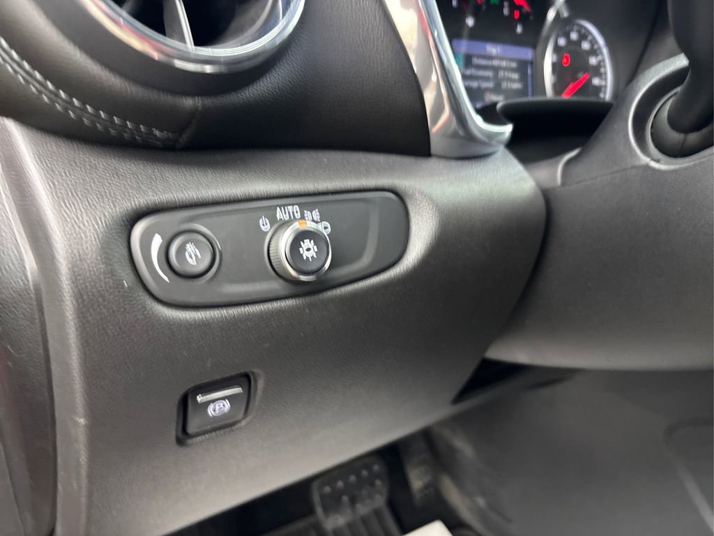 Used 2019 Chevrolet Blazer LT w/ Sun and Wheels Package image 41