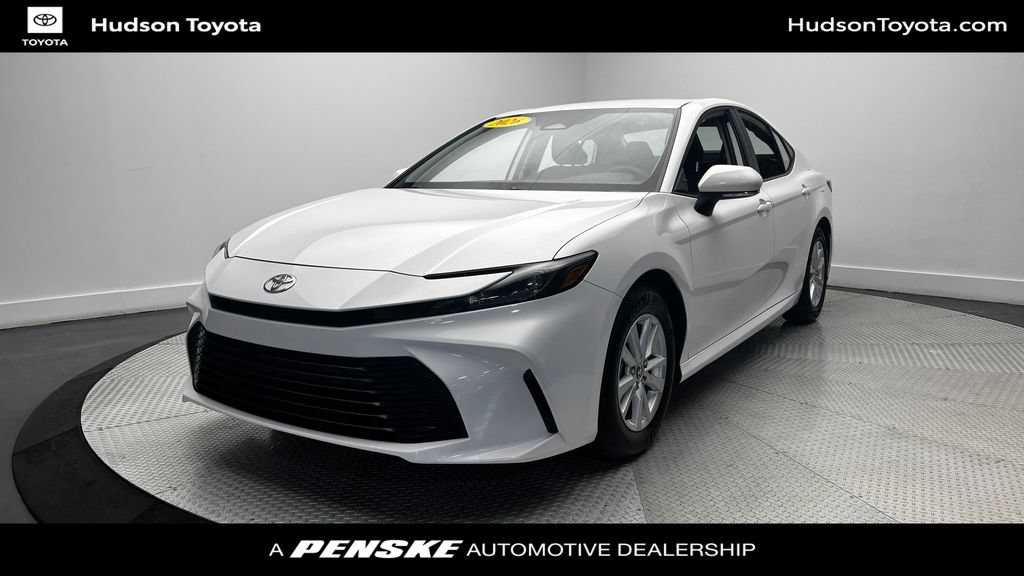 Used 2026 Toyota Camry LE FWD image 1
