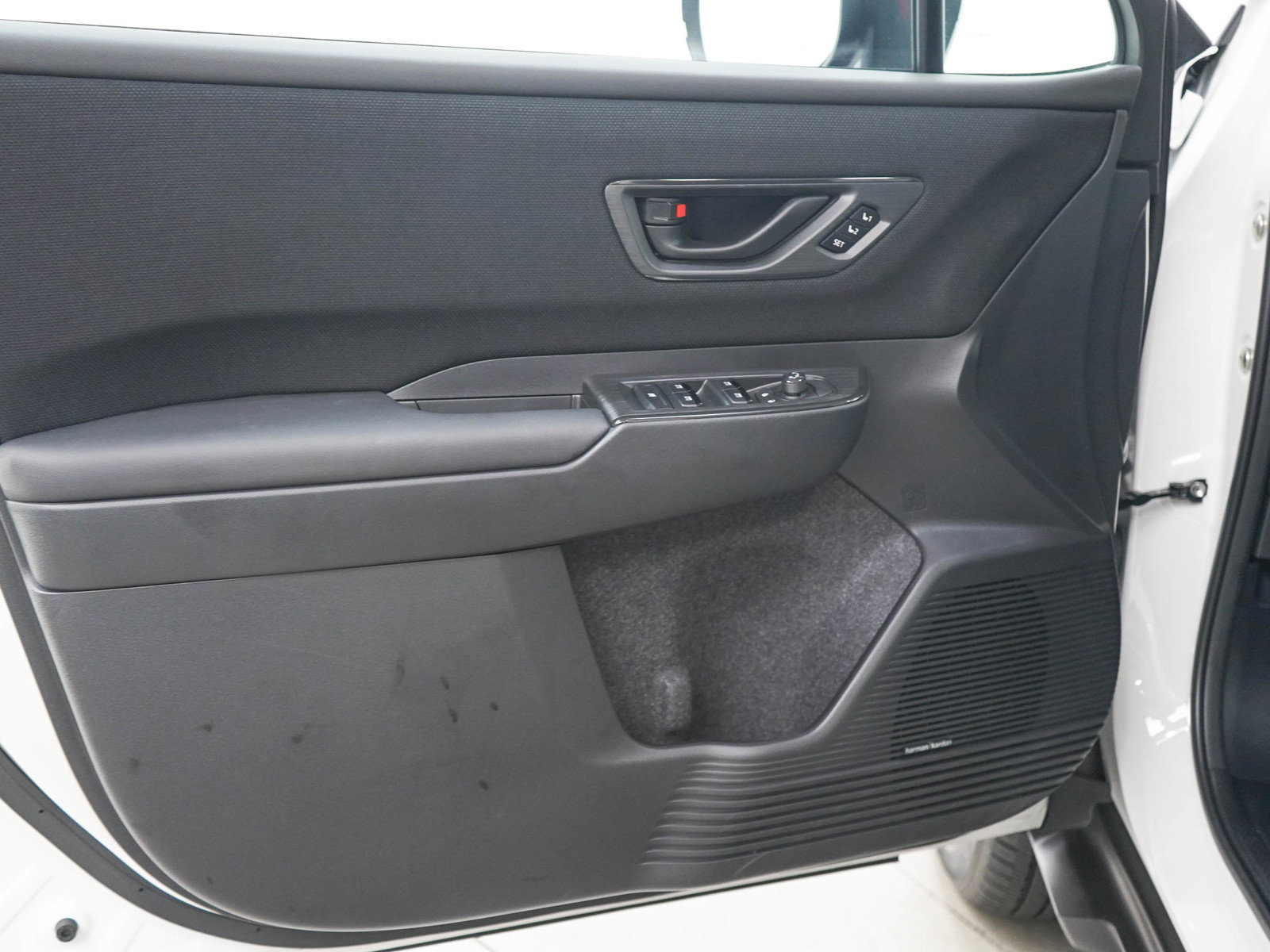 Used 2026 Subaru Outback Limited AWD/4WD image 19