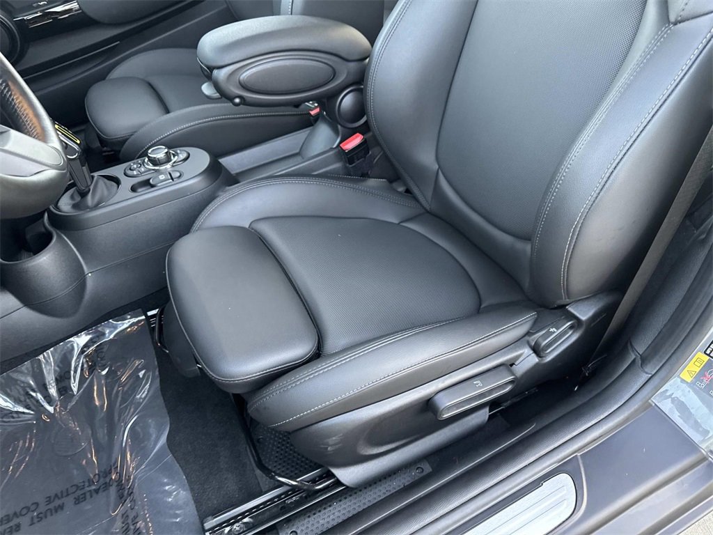 Used 2022 MINI Cooper SE image 11
