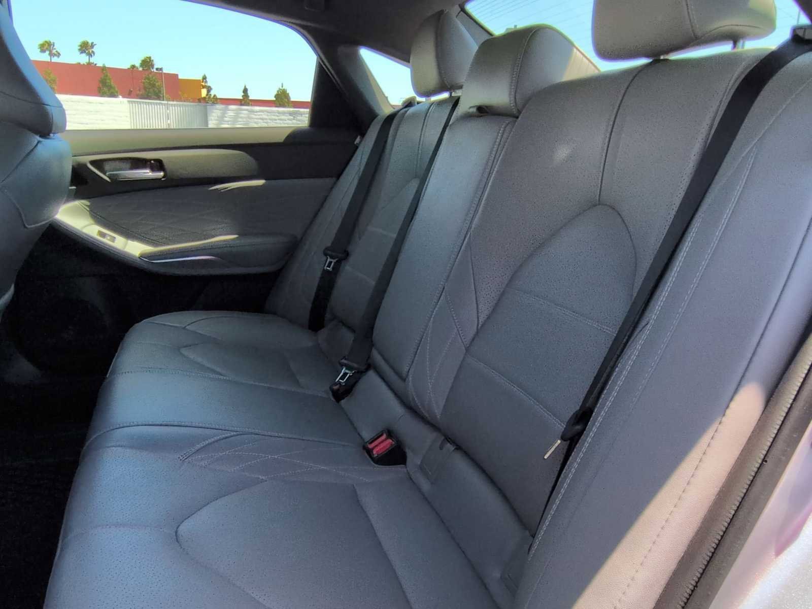 Used 2020 Toyota Avalon Limited w/ All Weather Liner Package FWD image 25