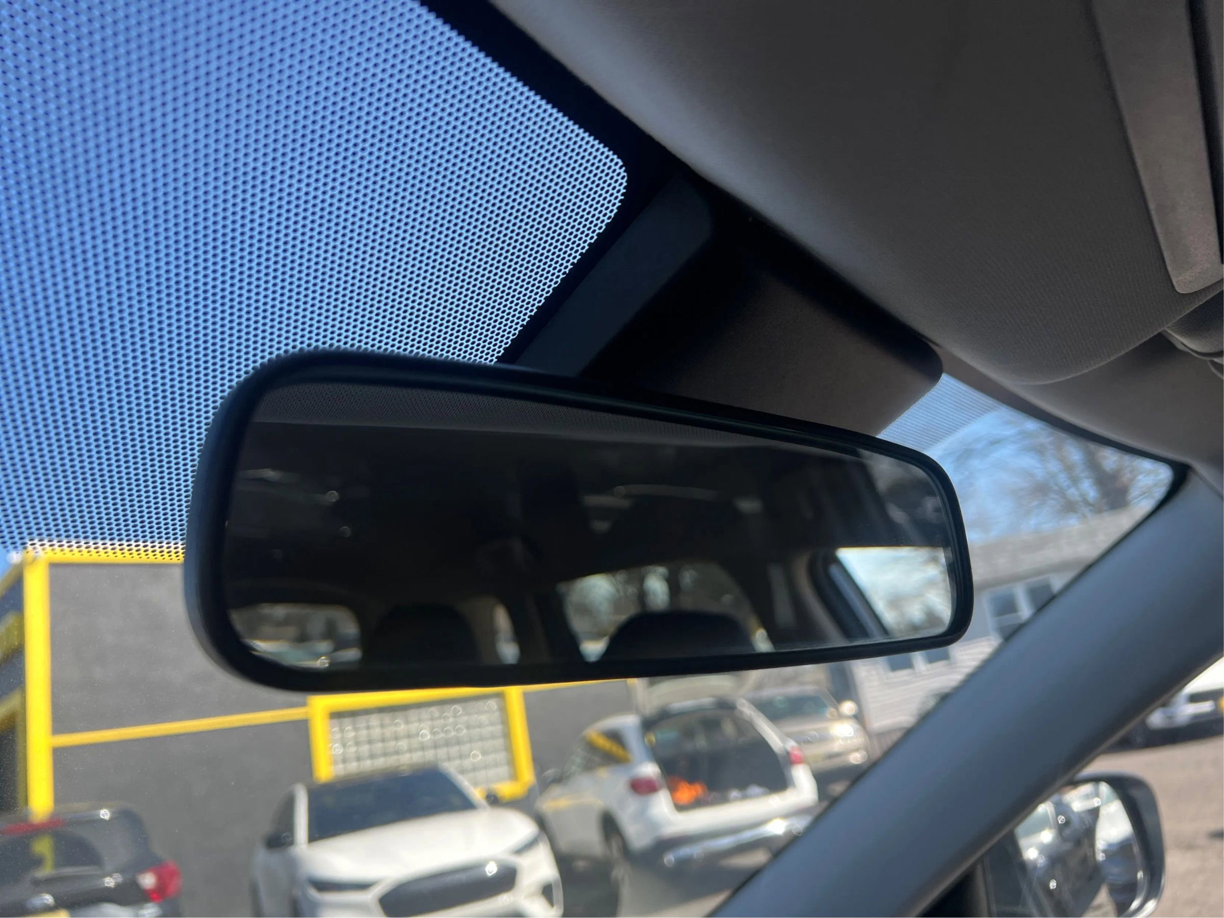 Used 2019 Nissan Rogue SV image 14