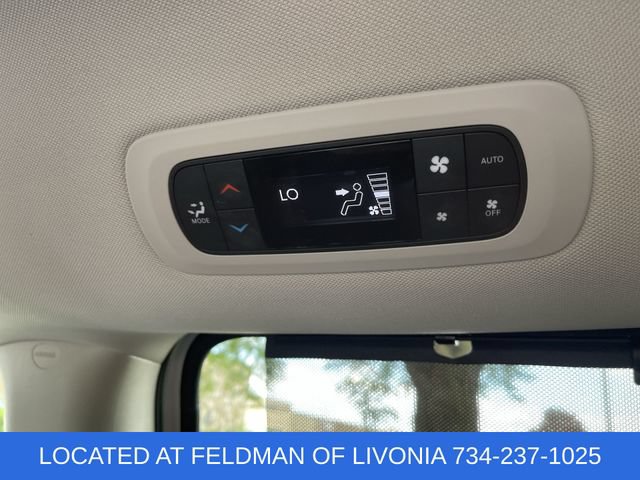 Used 2020 Chrysler Pacifica Touring-L Plus FWD image 21
