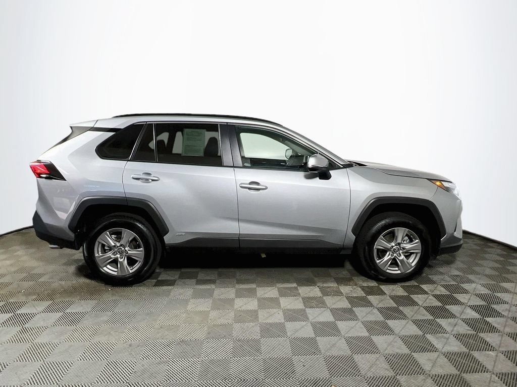 Certified 2025 Toyota RAV4 XLE AWD/4WD image 8