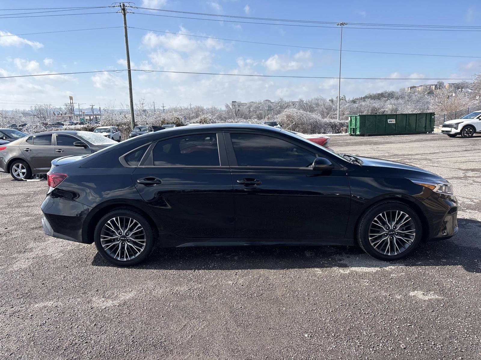Used 2023 Kia Forte GT-Line w/ GT-Line Technology Package image 8