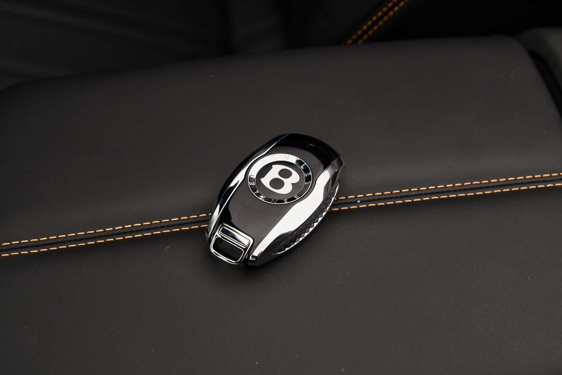 New 2025 Bentley Continental GTC image 21