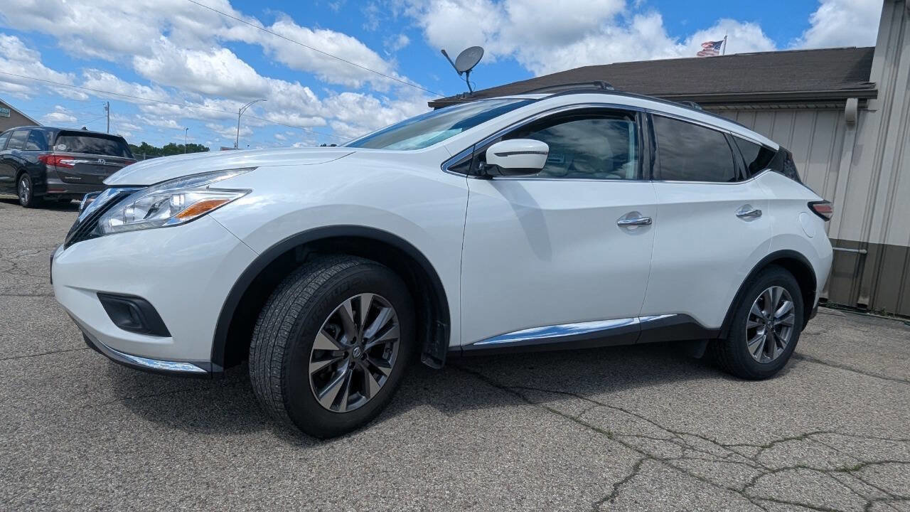 Used 2016 Nissan Murano SV w/ Cargo Package FWD image 4