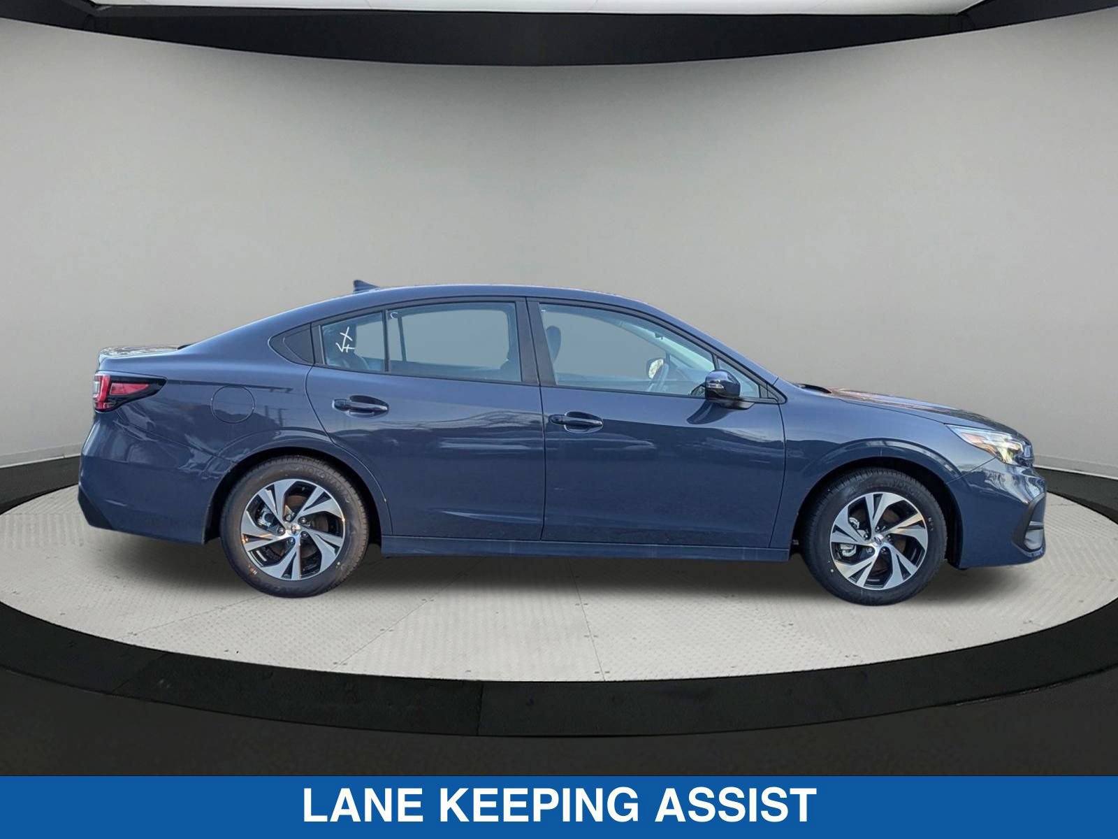Certified 2025 Subaru Legacy Premium AWD/4WD image 2