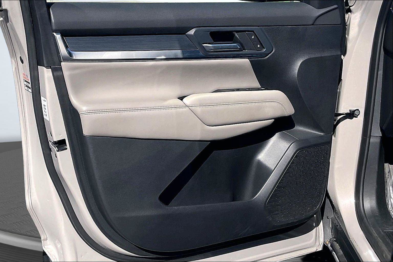 Used 2026 GMC Terrain Elevation FWD image 22