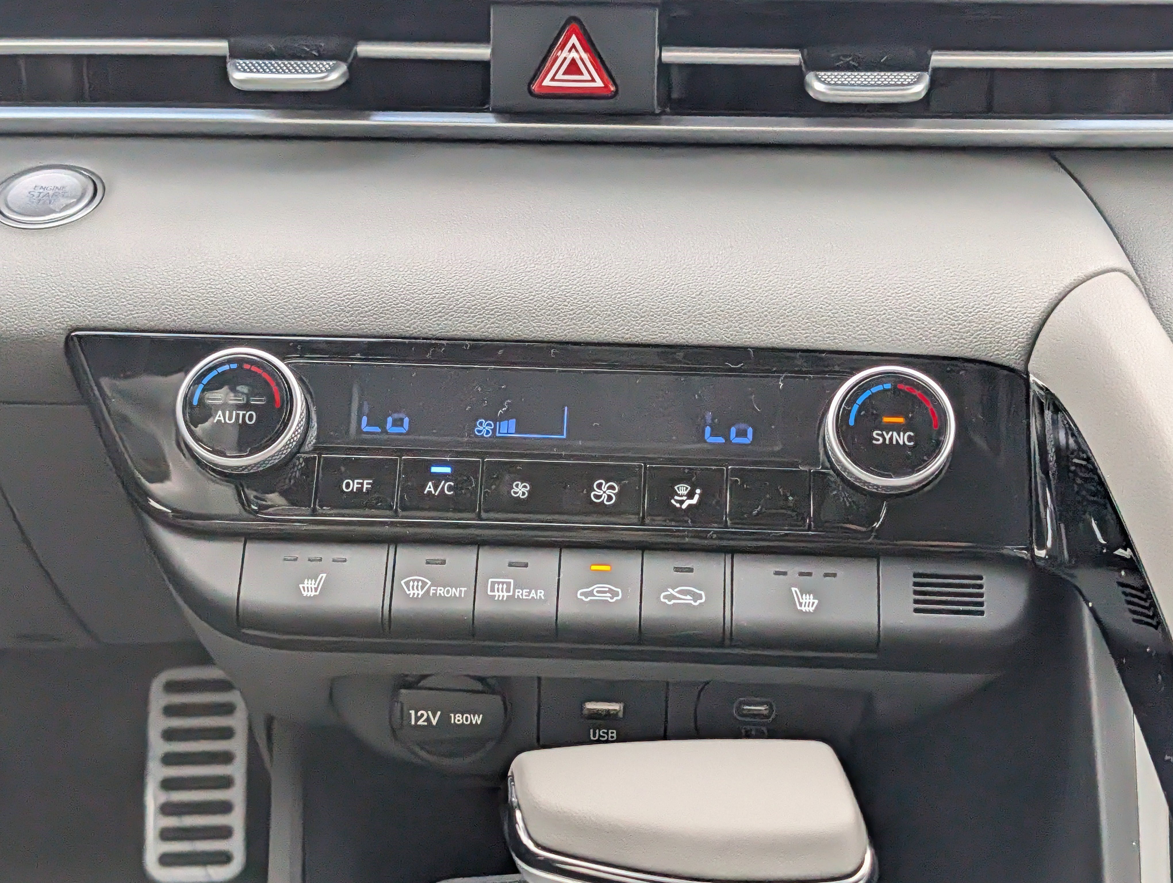 New 2026 Hyundai Elantra SEL Sport FWD image 11