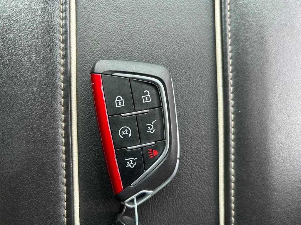 Used 2023 Cadillac Escalade ESV V AWD/4WD image 39