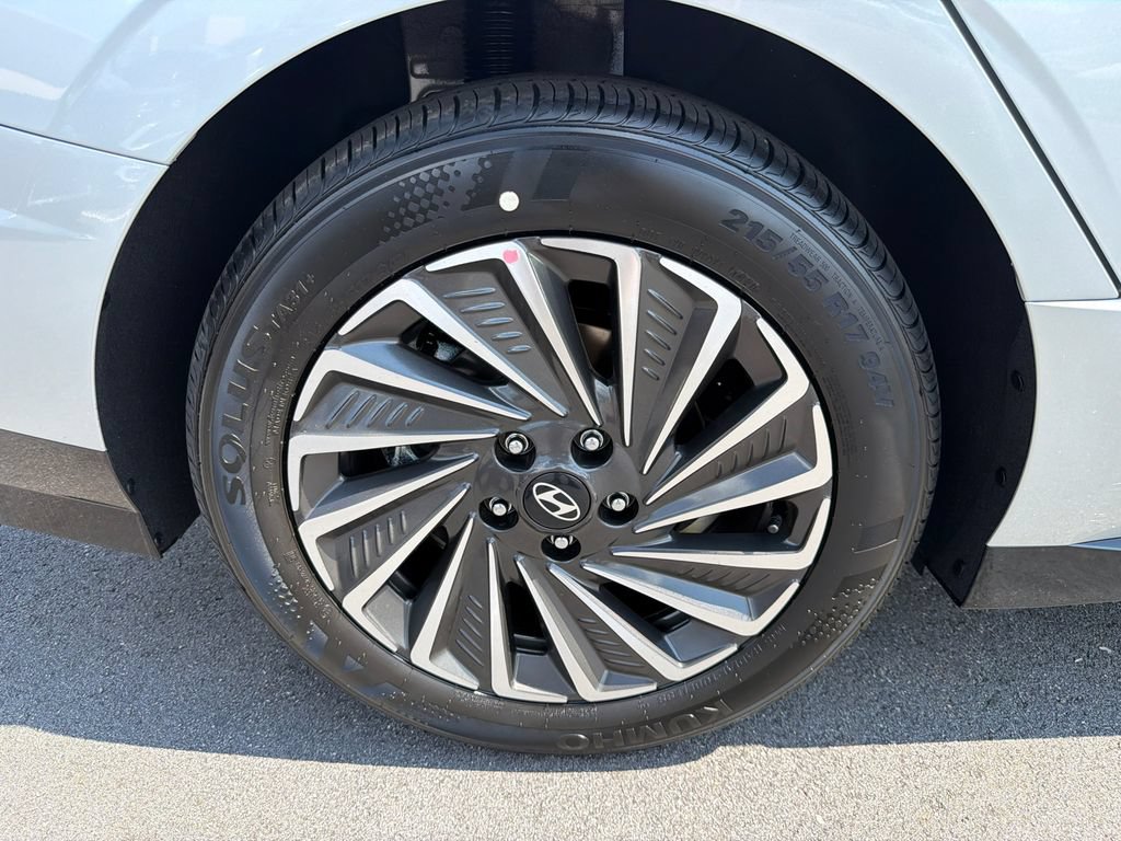 New 2026 Hyundai Sonata Limited FWD image 18