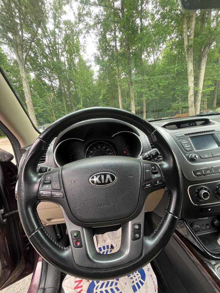 Used 2014 Kia Sorento LX FWD image 17