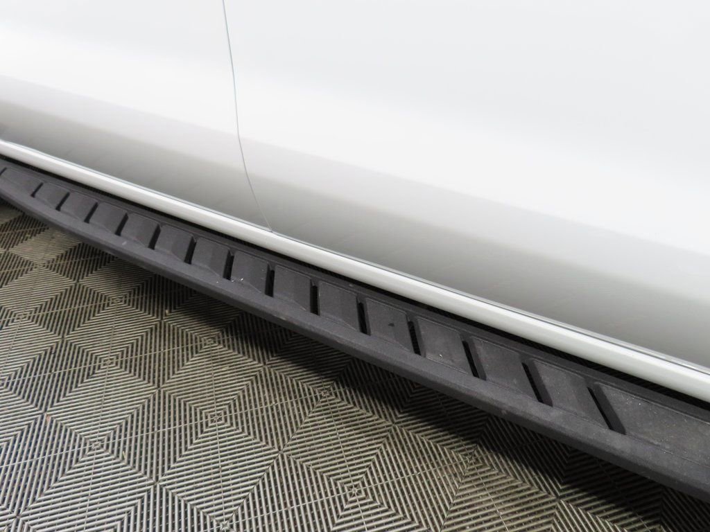 Used 2024 GMC Sierra 1500 AT4 w/ Technology Package image 57