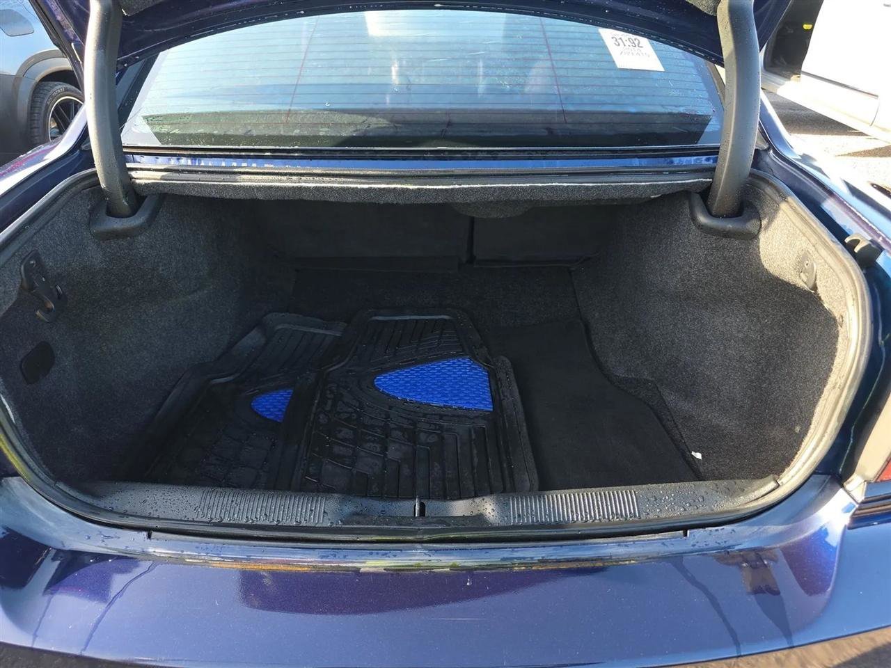 Used 2014 Dodge Charger SE RWD image 18