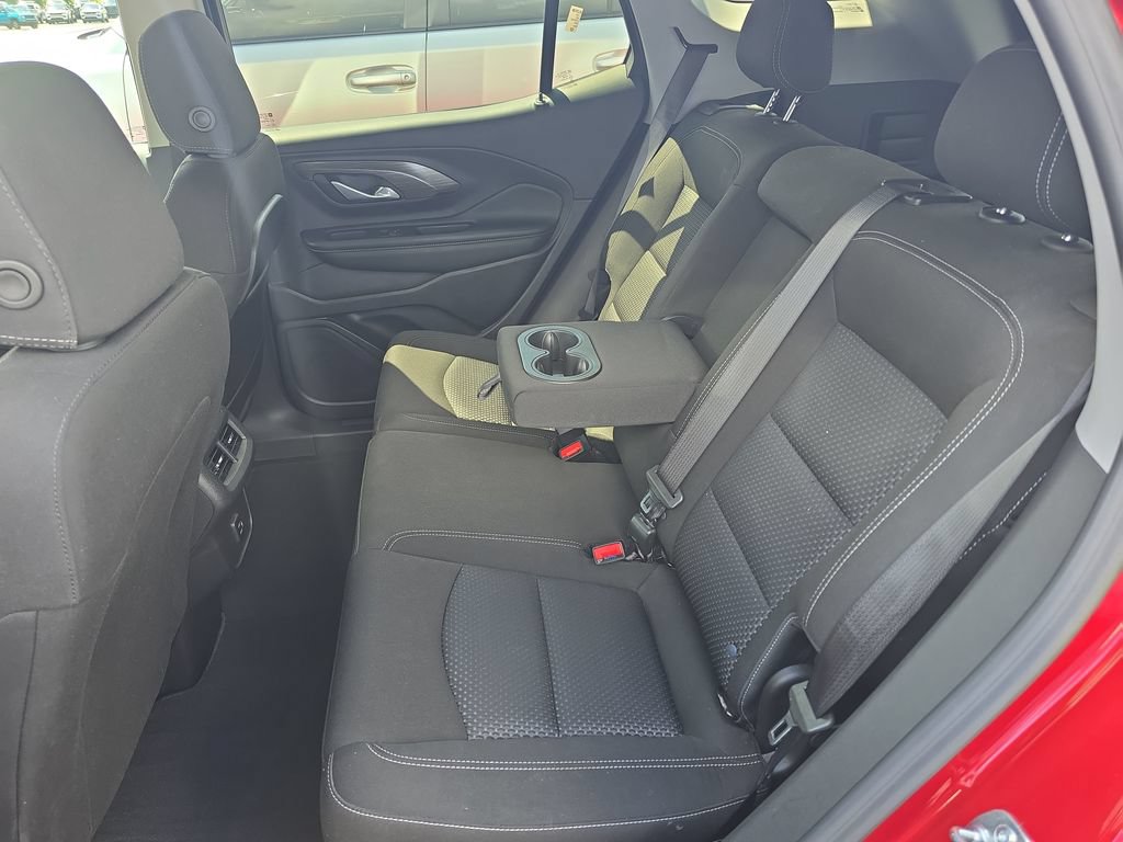 Used 2024 GMC Terrain SLE w/ Driver Convenience Package FWD image 49